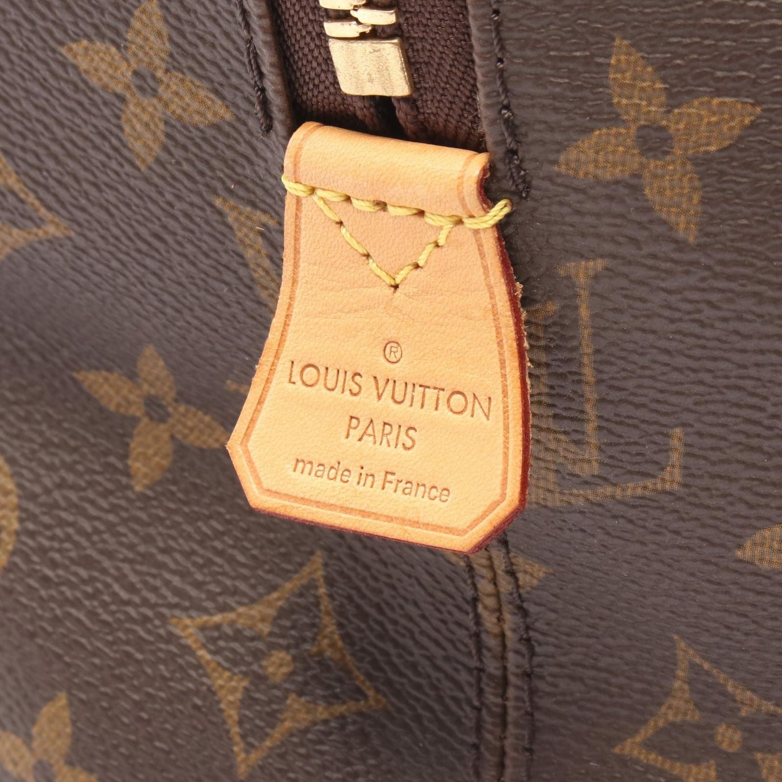 Louis Vuitton Boston Bag Weekender MM Monogram Leather — view 4