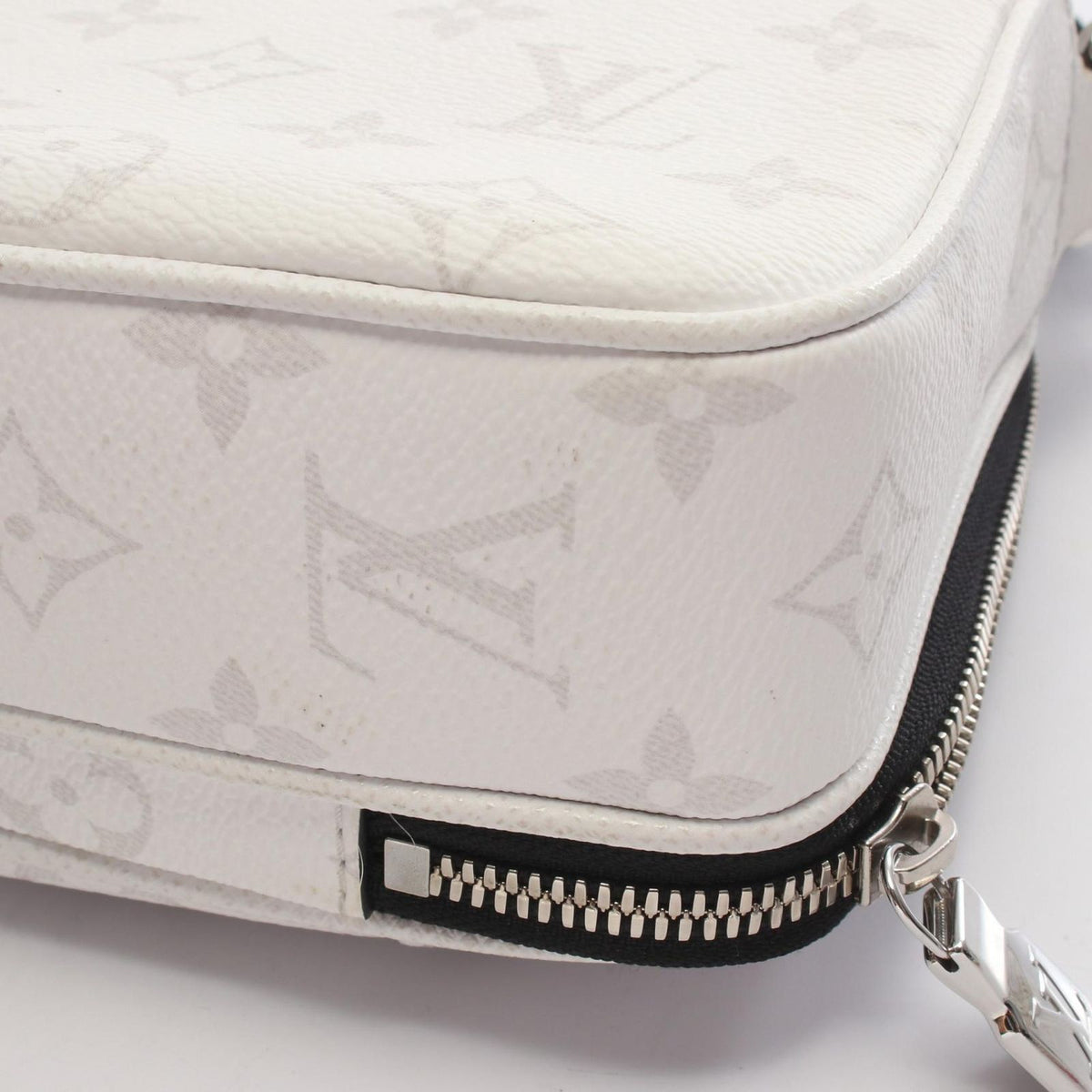 Louis Vuitton Shoulder Bag Alpha Messenger Taigarama Optic White Blanc Leather — view 7