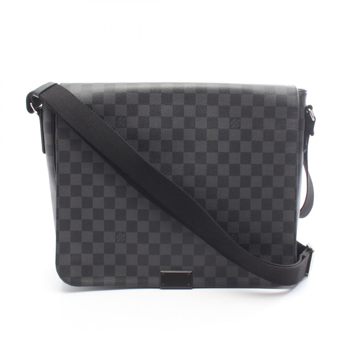 Louis Vuitton Shoulder Bag District GM Damier Graphite Leather