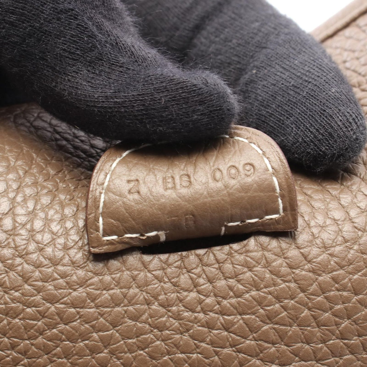 Hermes Shoulder Bag Evelyne 3 Trois PM Etoupe — view 5