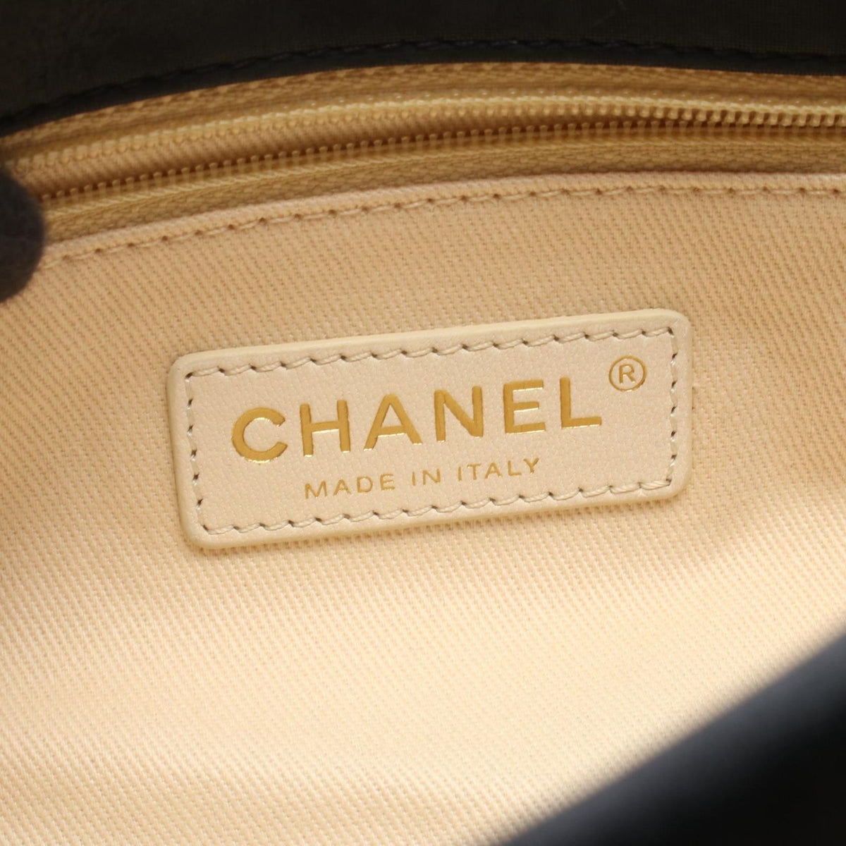 Chanel Shoulder Bag Quilted Black Leather Chain — view 4