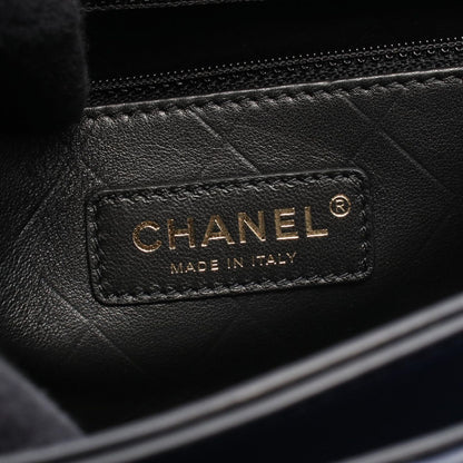 Chanel Shoulder Bag Quilted Navy Leather Chain — view 4