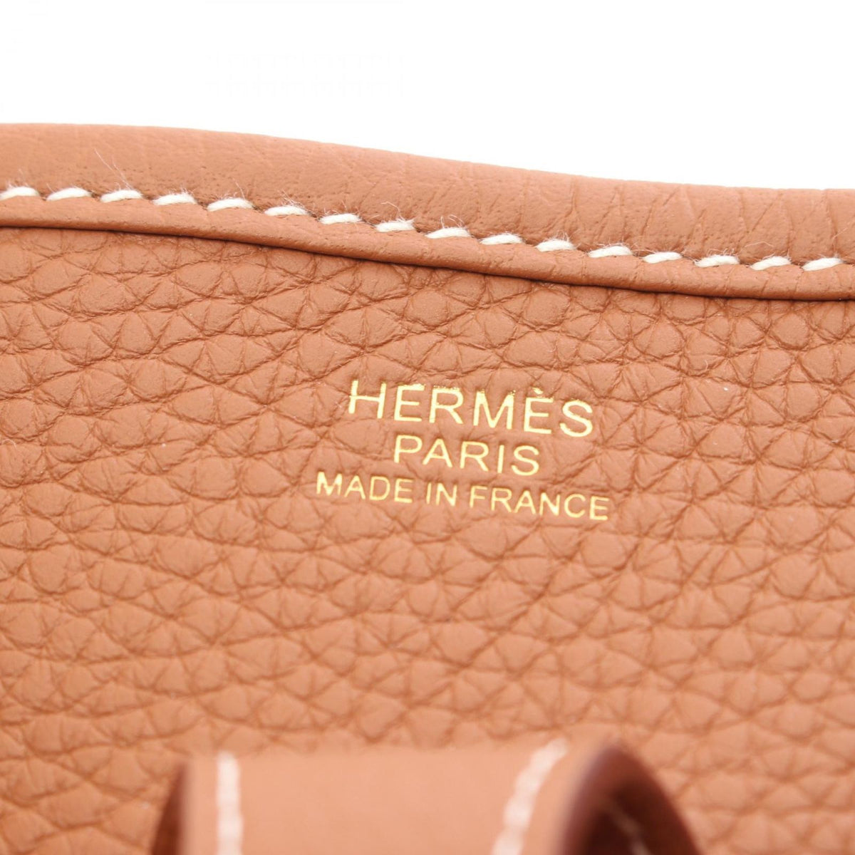 Hermes Shoulder Bag Evelyne 3 Trois PM Gold — view 4