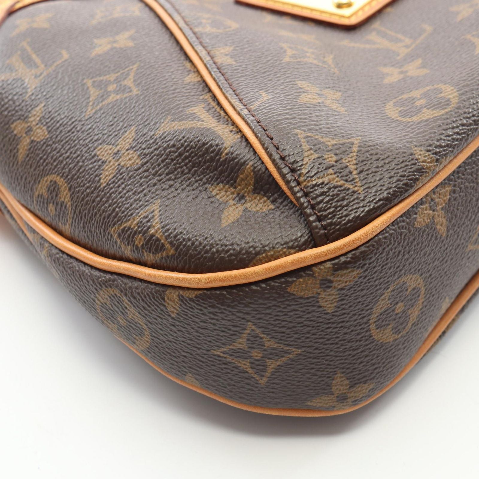 Louis Vuitton Shoulder Bag Thames PM Monogram Leather — view 6