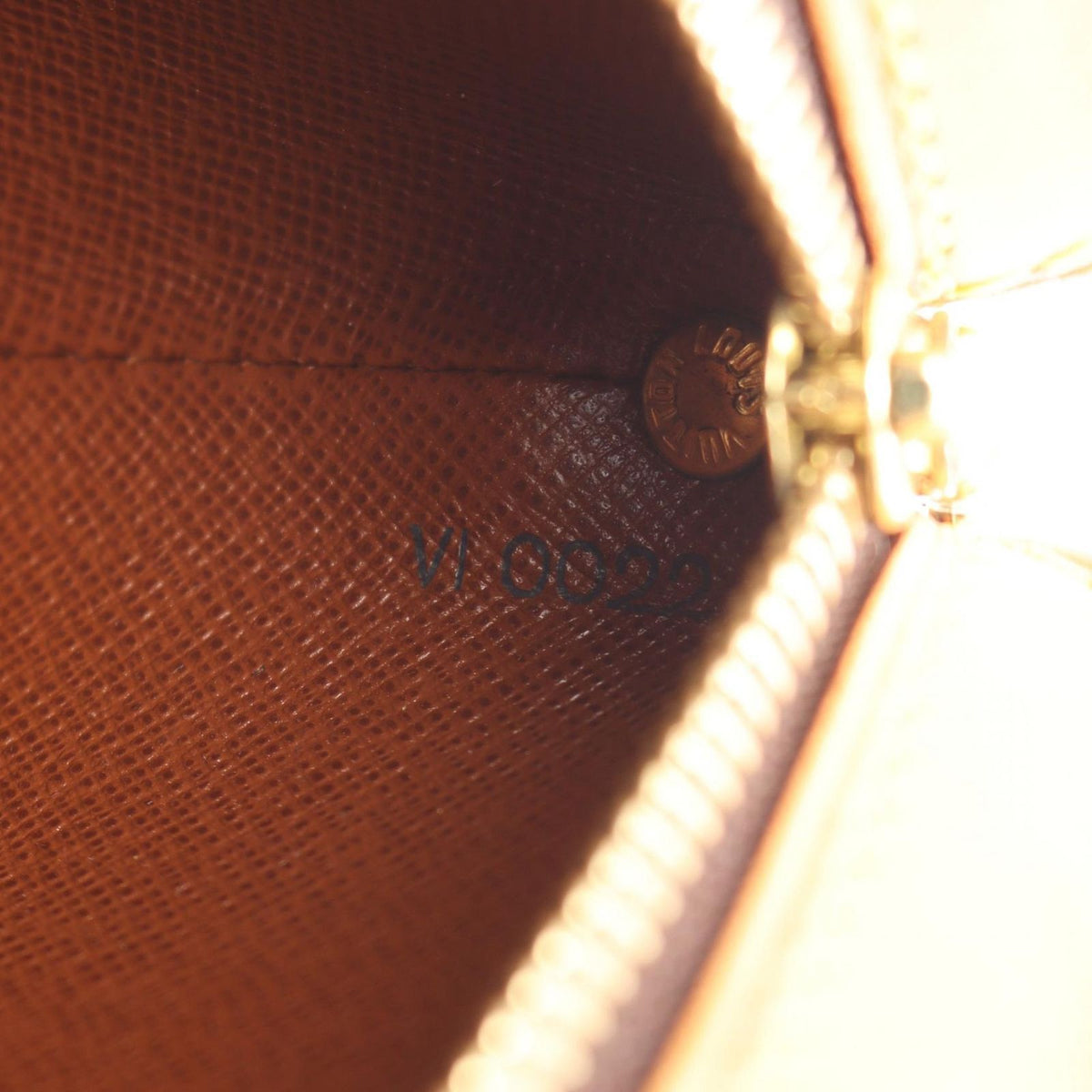 Louis Vuitton Shoulder Bag Drew Monogram Leather — view 5
