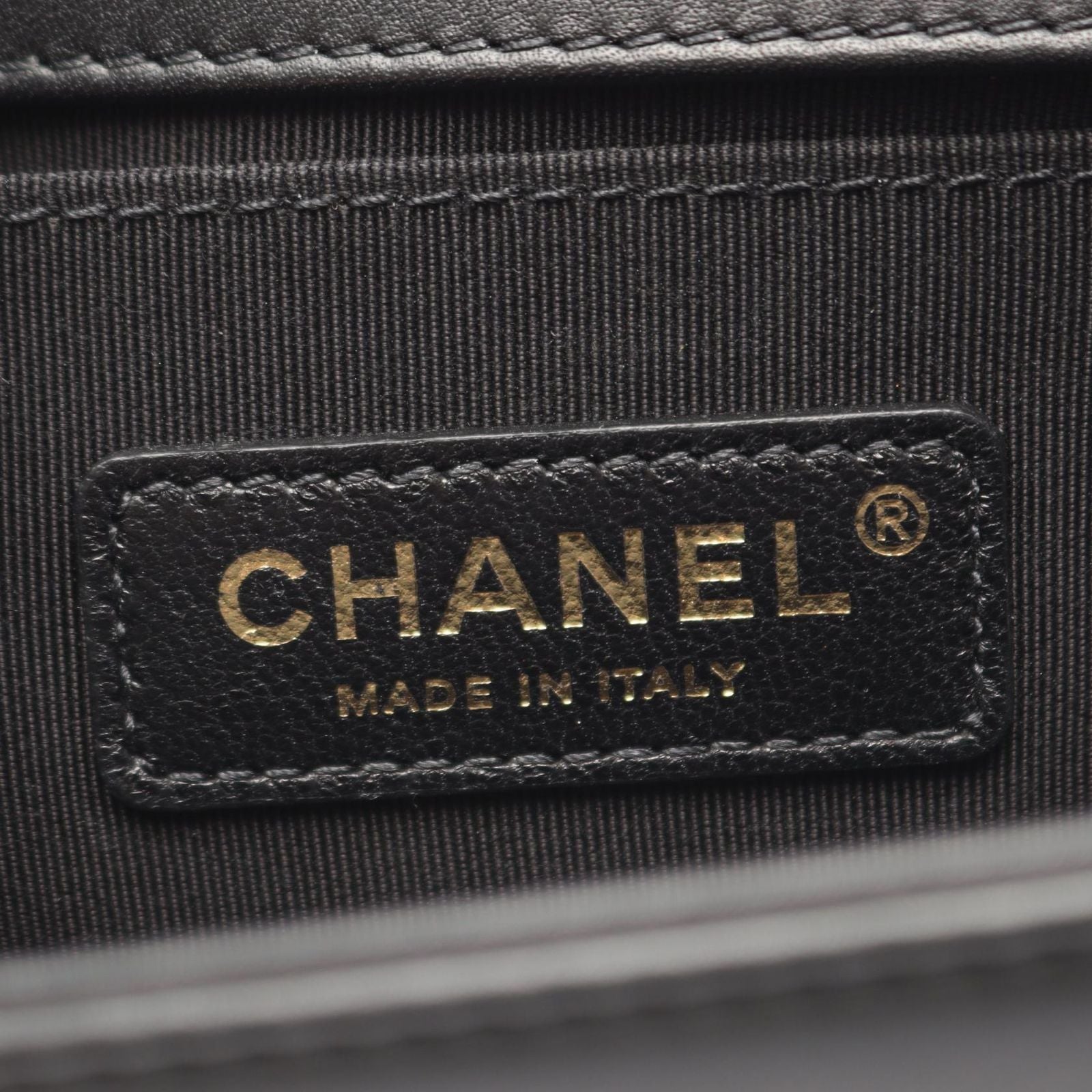 Chanel Shoulder Bag Boy Small Black Lambskin Chain — view 4