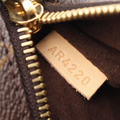 Louis Vuitton Handbag Pochette Metis MM Leather — view 5