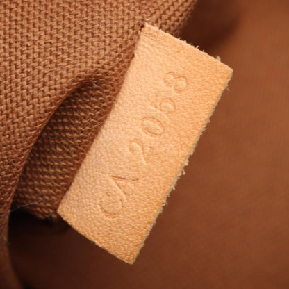 Louis Vuitton Tote Batignolles Vertical Leather — view 5