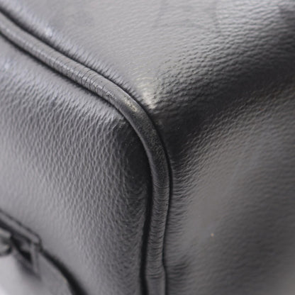 Louis Vuitton Clutch Locker Dopp Kit Noir Leather — view 7