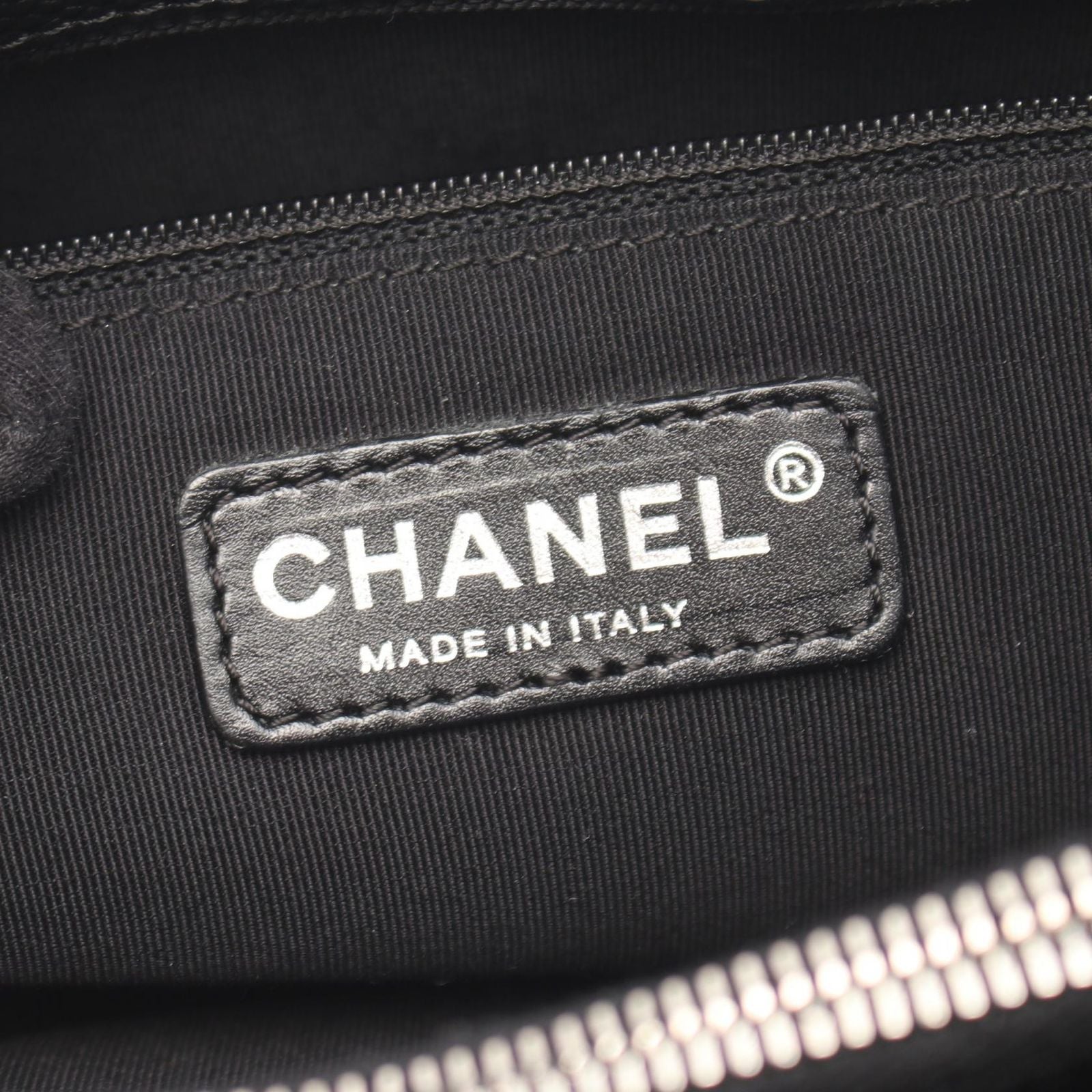 Chanel Tote Quilted Grand Shopping GST Black Caviar Leather Chain — view 4