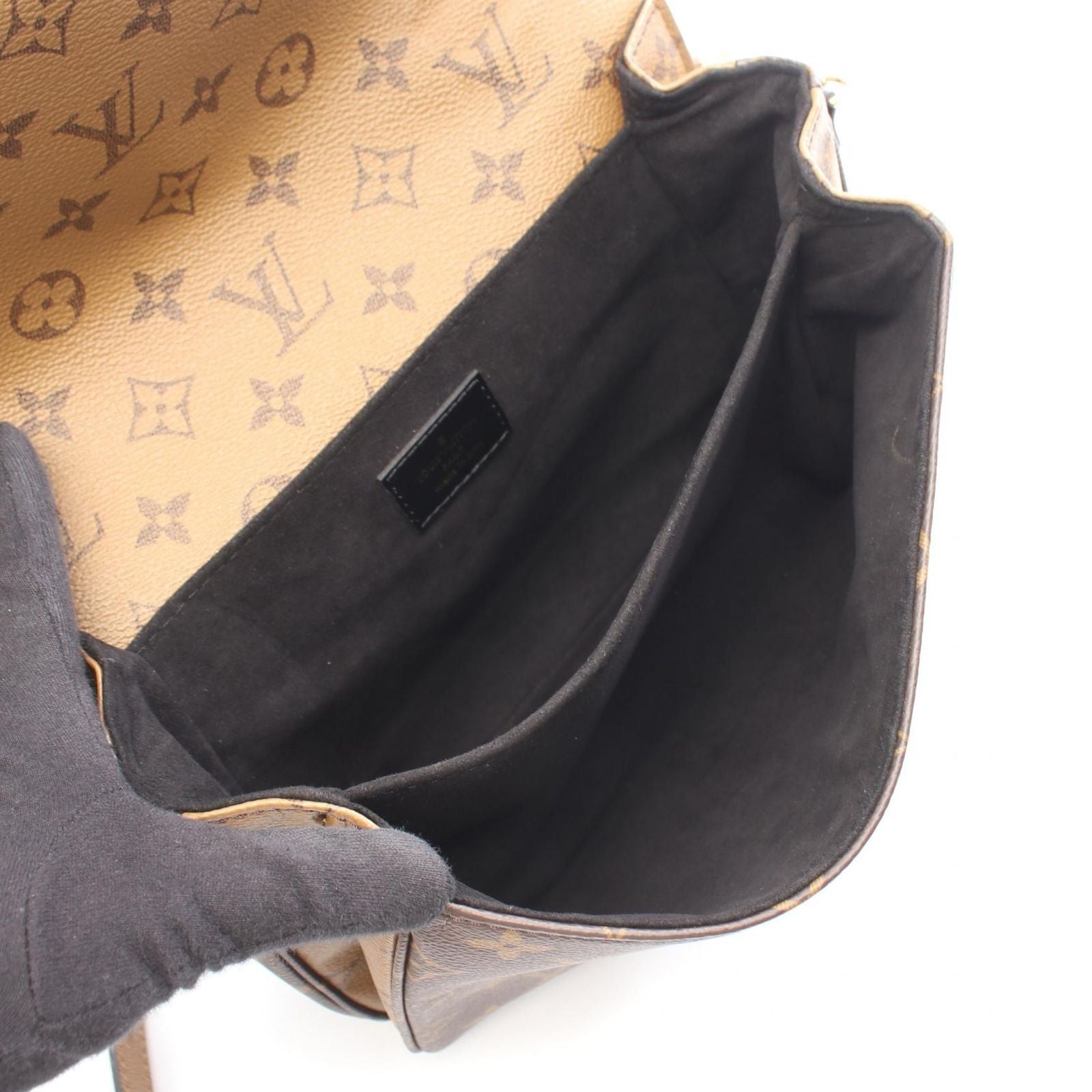 Louis Vuitton Handbag Pochette Metis MM Monogram Reverse Leather — view 3
