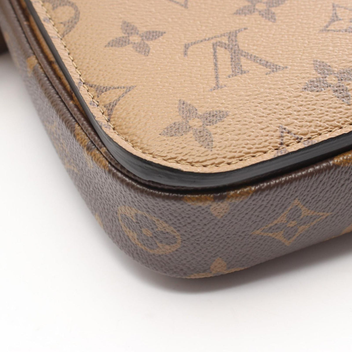 Louis Vuitton Handbag Pochette Metis MM Monogram Reverse Leather — view 7