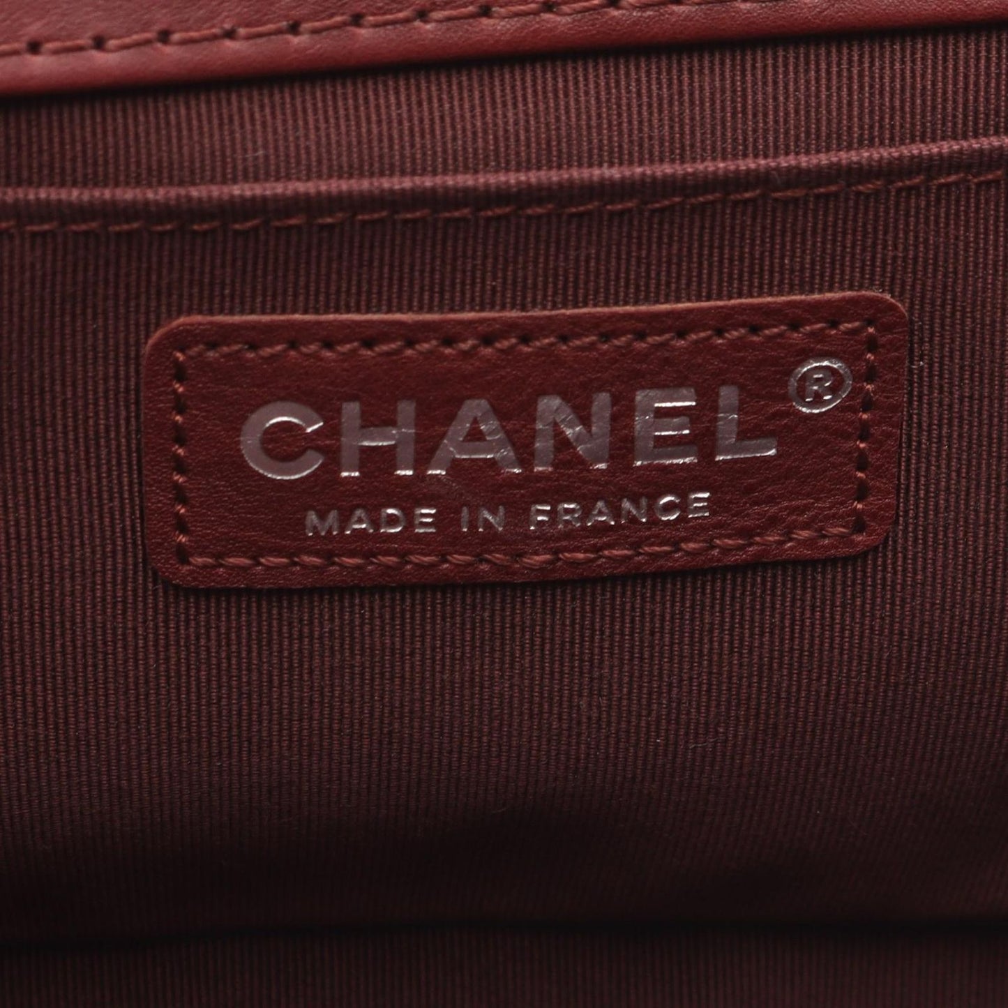 Chanel Shoulder Bag Boy Bordeaux Leather Chain — view 4