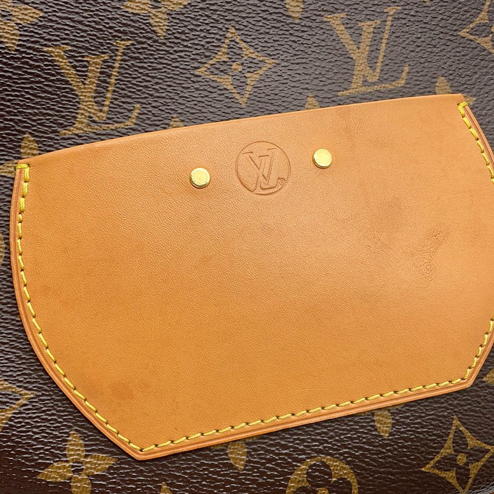 Louis Vuitton Shoulder Bag Monogram Boite Chapeau Souple MM — view 8