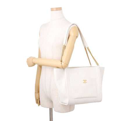 Chanel Chain Tote CC Logo Stitch Pocket CC Caviar Leather Shoulder Bag White — view 4