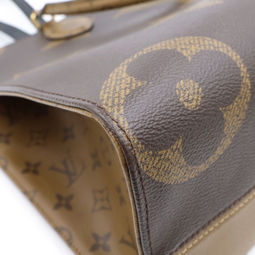 Louis Vuitton Monogram Reverse on the Go MM Tote Brown Leather — view 6