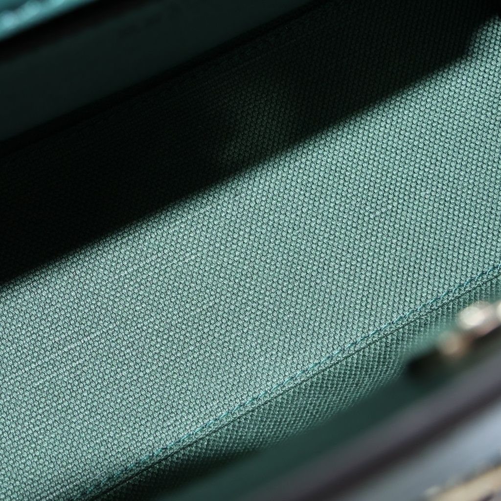 Gucci Diana Bamboo Small 2-Way Shoulder Bag Green Leather — view 7