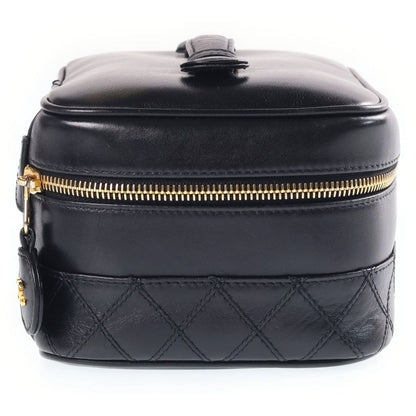 Chanel Bicolor Vanity Pouch Black Lambskin Gold — view 3