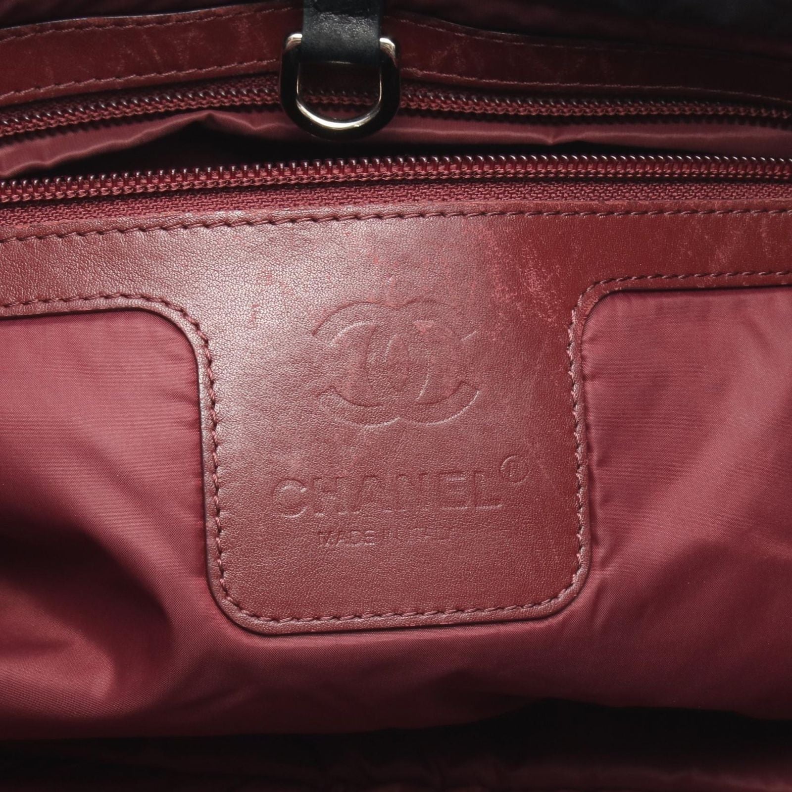 Chanel Tote Coco Cocoon Small Reversible Black Nylon Leather — view 4