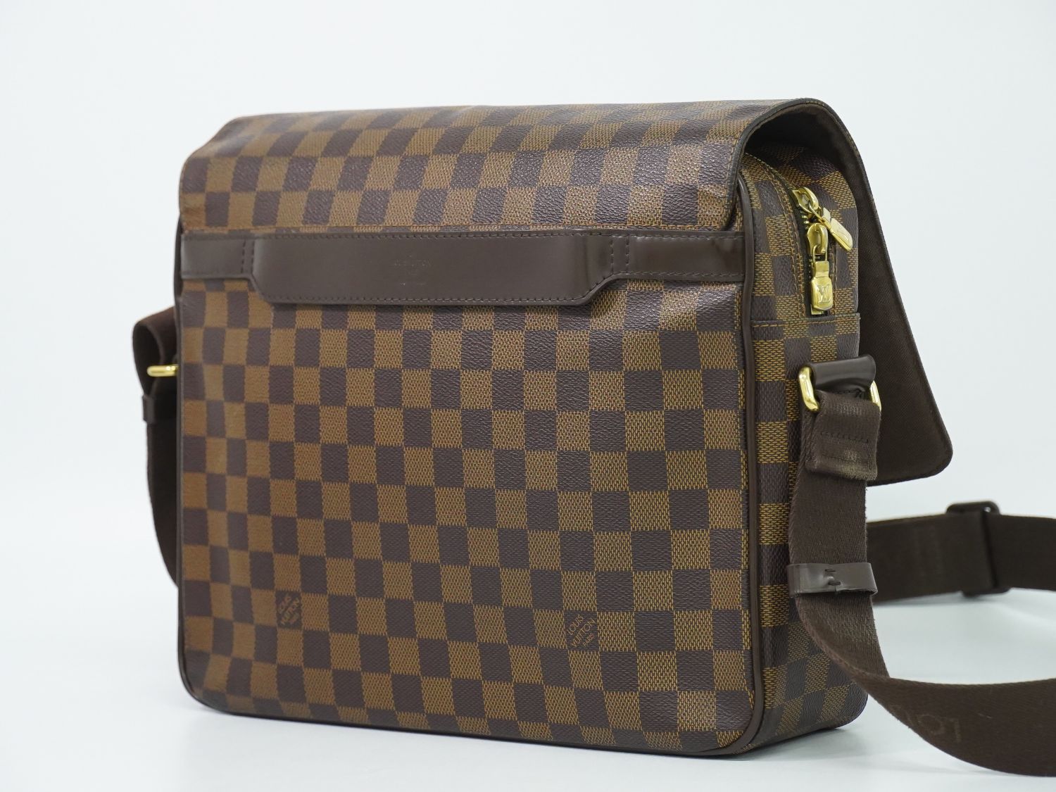 Louis Vuitton LV Shelton MM Damier Ebene Shoulder Bag Brown — view 2