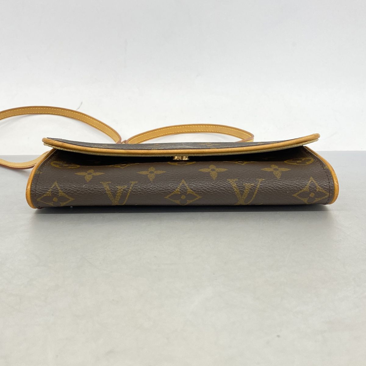 Louis Vuitton Shoulder Bag Monogram Pochette Twin PM Brown — view 3