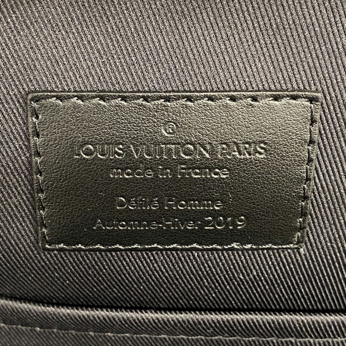 Louis Vuitton Backpack Taiga Rainbow Soft Trunk PM Noir — view 5