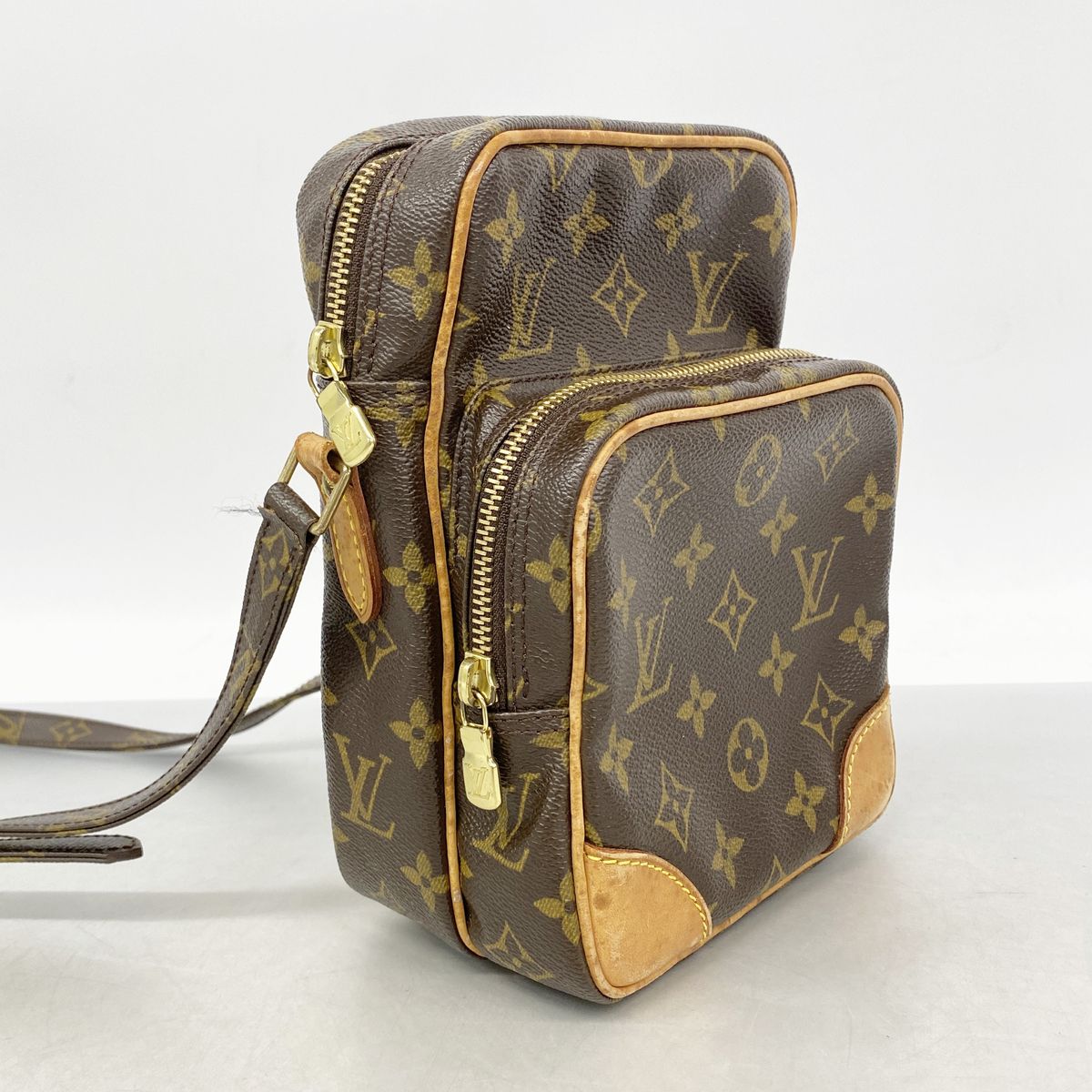 Louis Vuitton Shoulder Bag Monogram Amazon Brown — view 2