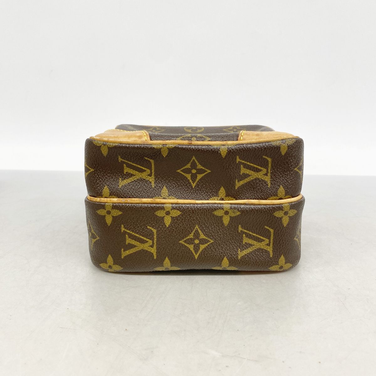 Louis Vuitton Shoulder Bag Monogram Amazon Brown — view 3