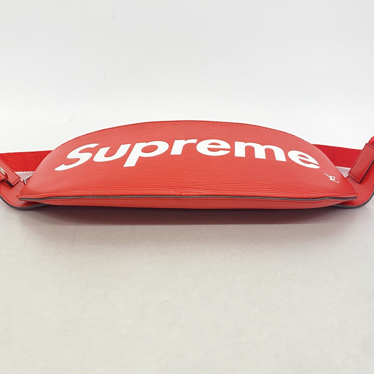 Louis Vuitton Waist Bag Epi Supreme Collaboration — view 3