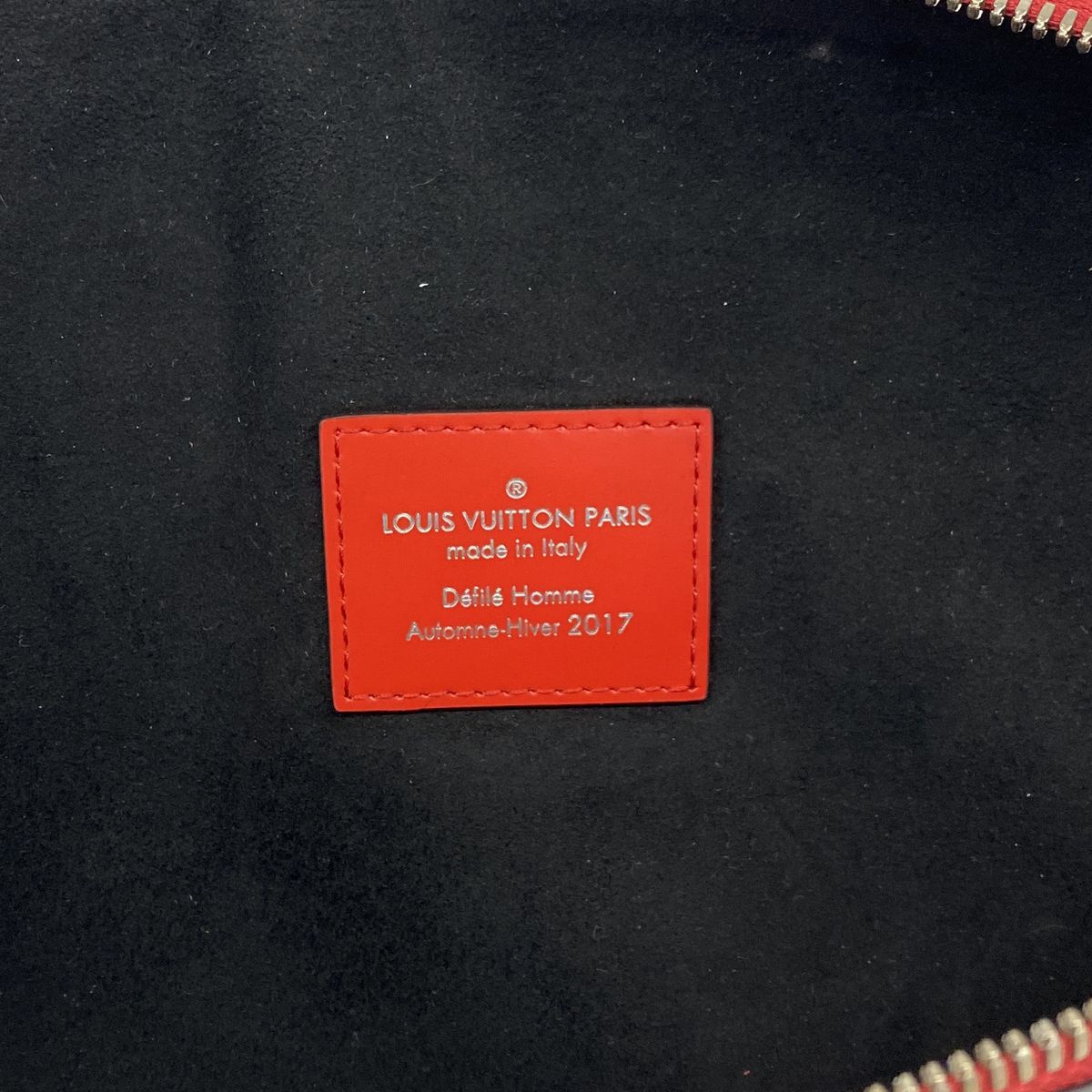Louis Vuitton Waist Bag Epi Supreme Collaboration — view 5