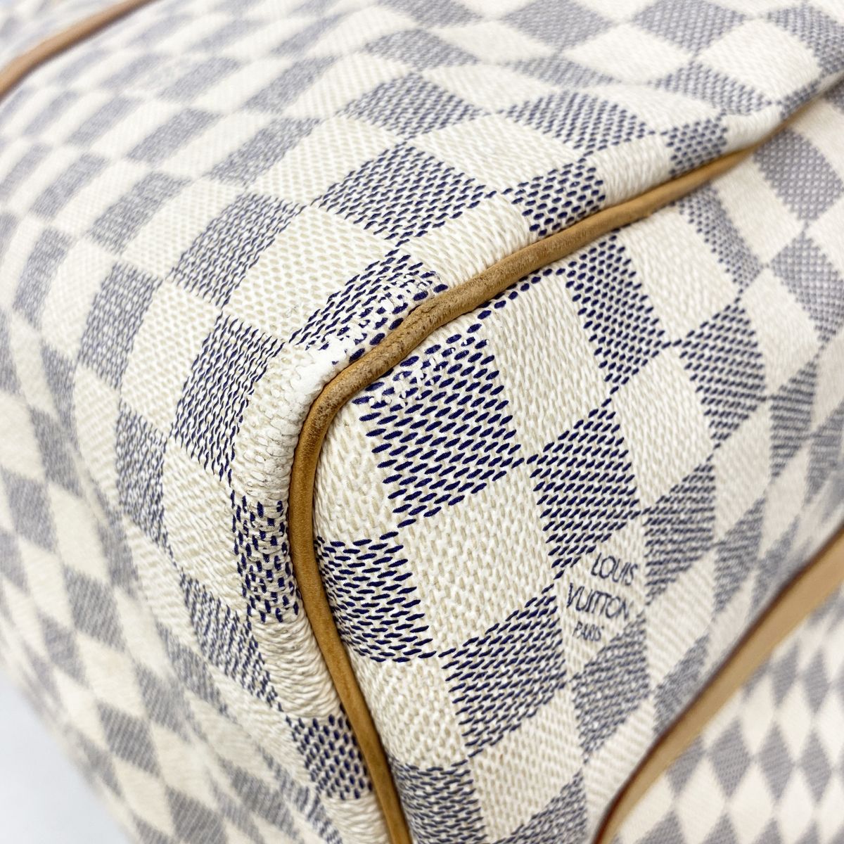 Louis Vuitton Boston Bag Damier Azur Keepall Bandouliere 55 White — view 6