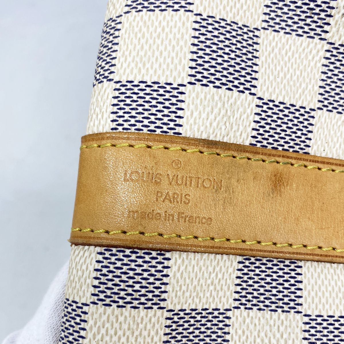 Louis Vuitton Boston Bag Damier Azur Keepall Bandouliere 55 White — view 5