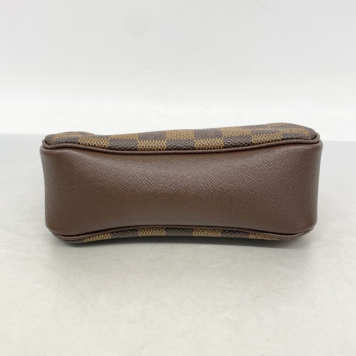 Louis Vuitton Pouch Damier Trousse Makeup Ebene — view 3