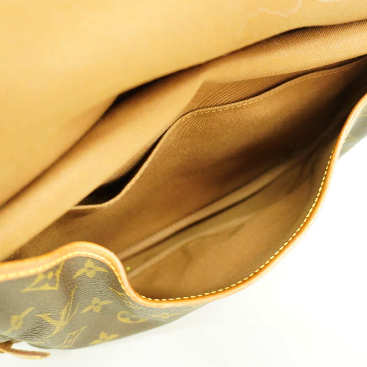 Louis Vuitton Shoulder Bag Monogram Saumur 30 Brown — view 4