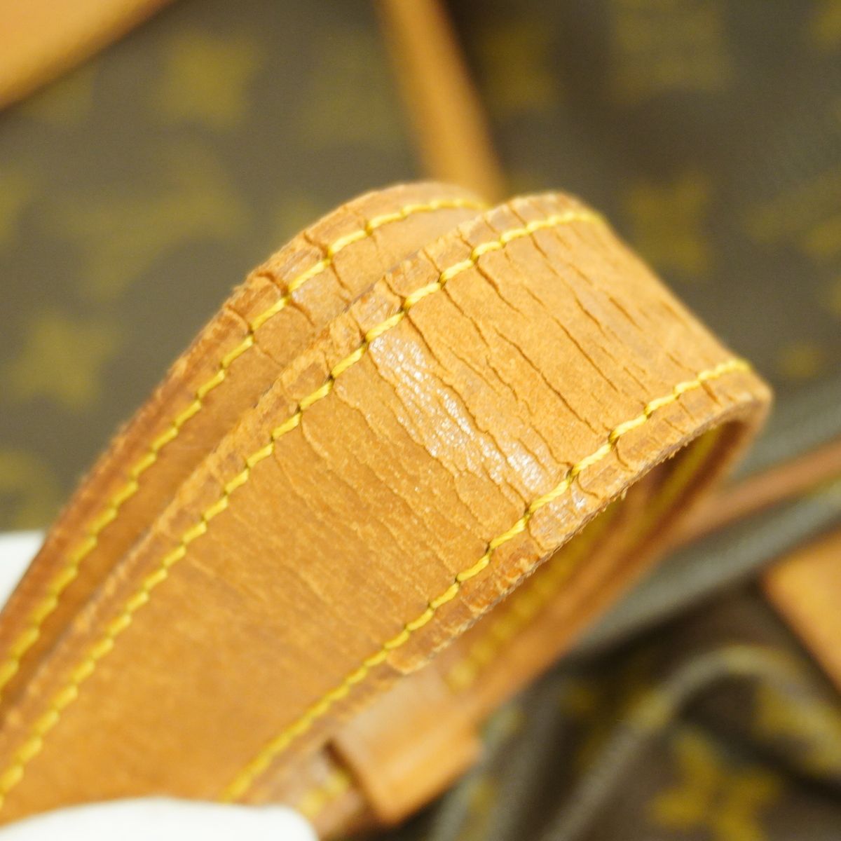Louis Vuitton Shoulder Bag Monogram Saumur 35 Brown — view 7