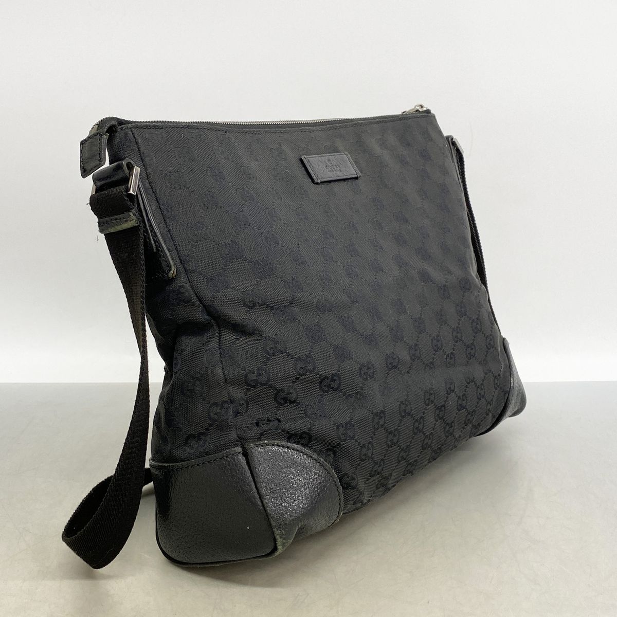 Gucci Shoulder Bag GG Canvas Black Silver — view 2