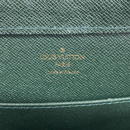 Louis Vuitton Clutch Taiga Baikal Epi — view 5