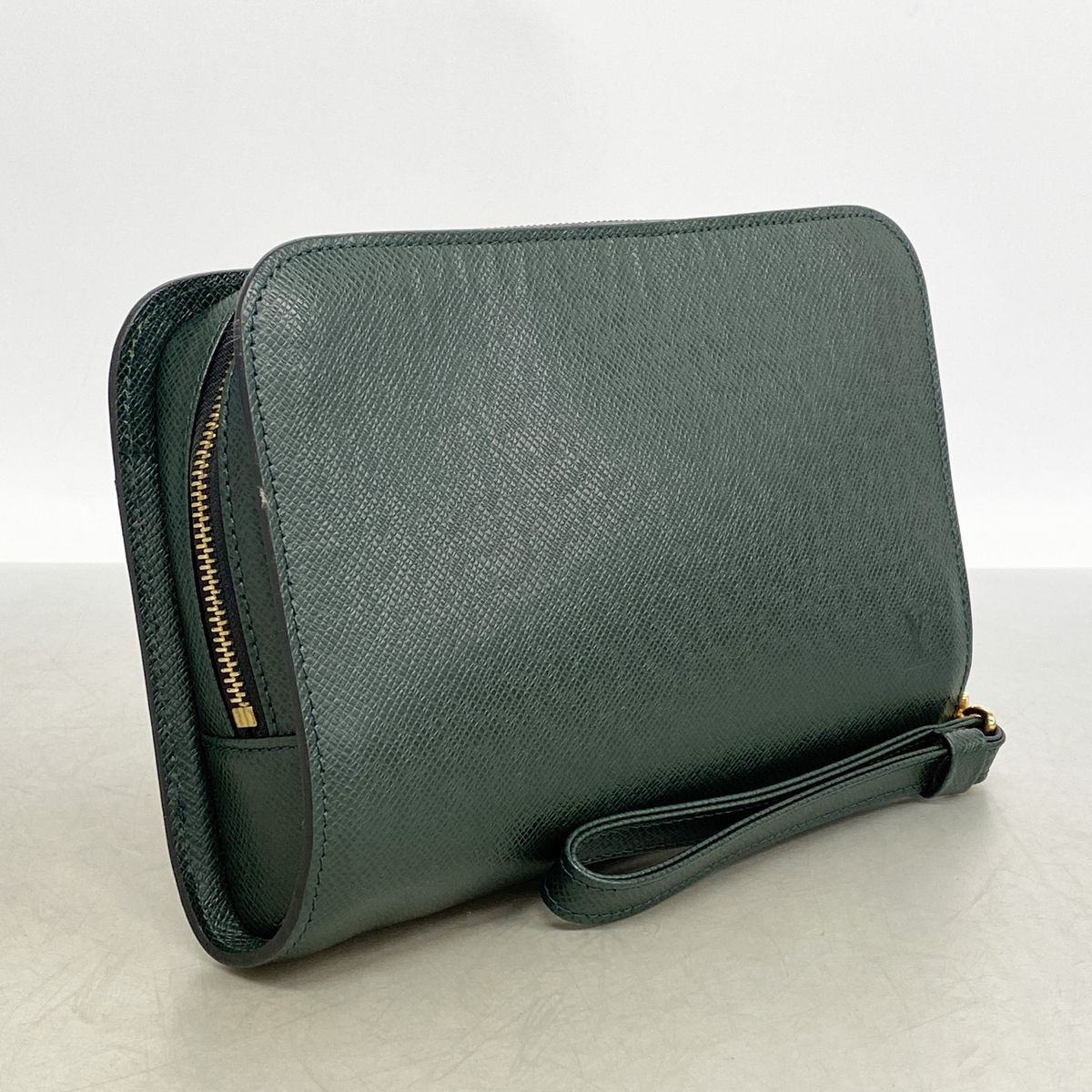 Louis Vuitton Clutch Taiga Baikal Epi — view 2