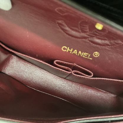 Chanel Shoulder Bag Quilted Lambskin Black Gold — view 4