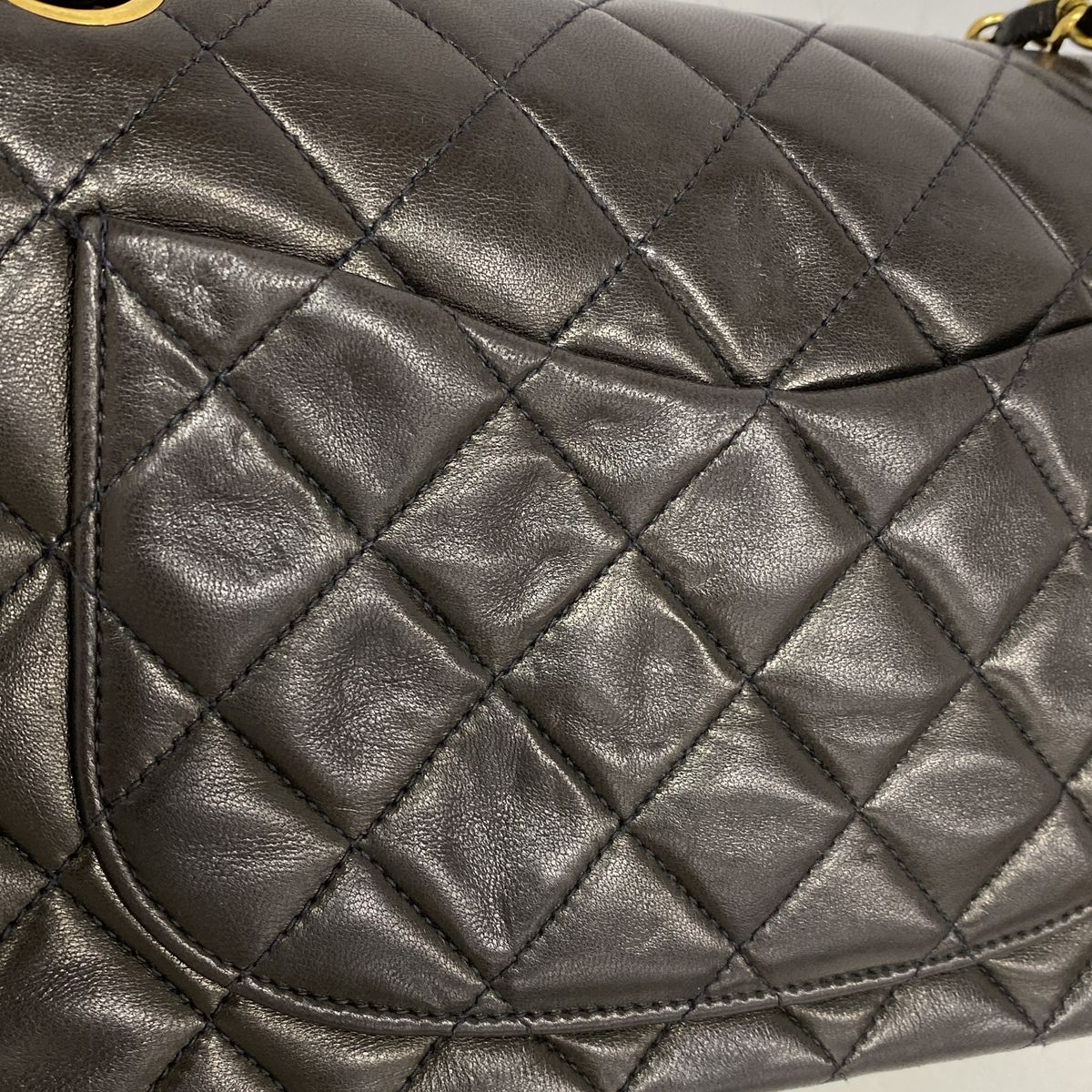Chanel Shoulder Bag Quilted Lambskin Black Gold — view 8