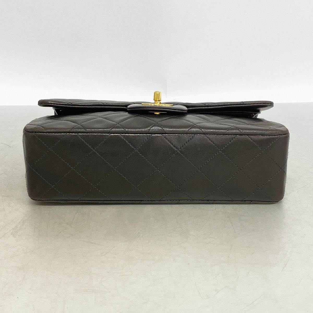 Chanel Shoulder Bag Quilted Lambskin Black Gold — view 3
