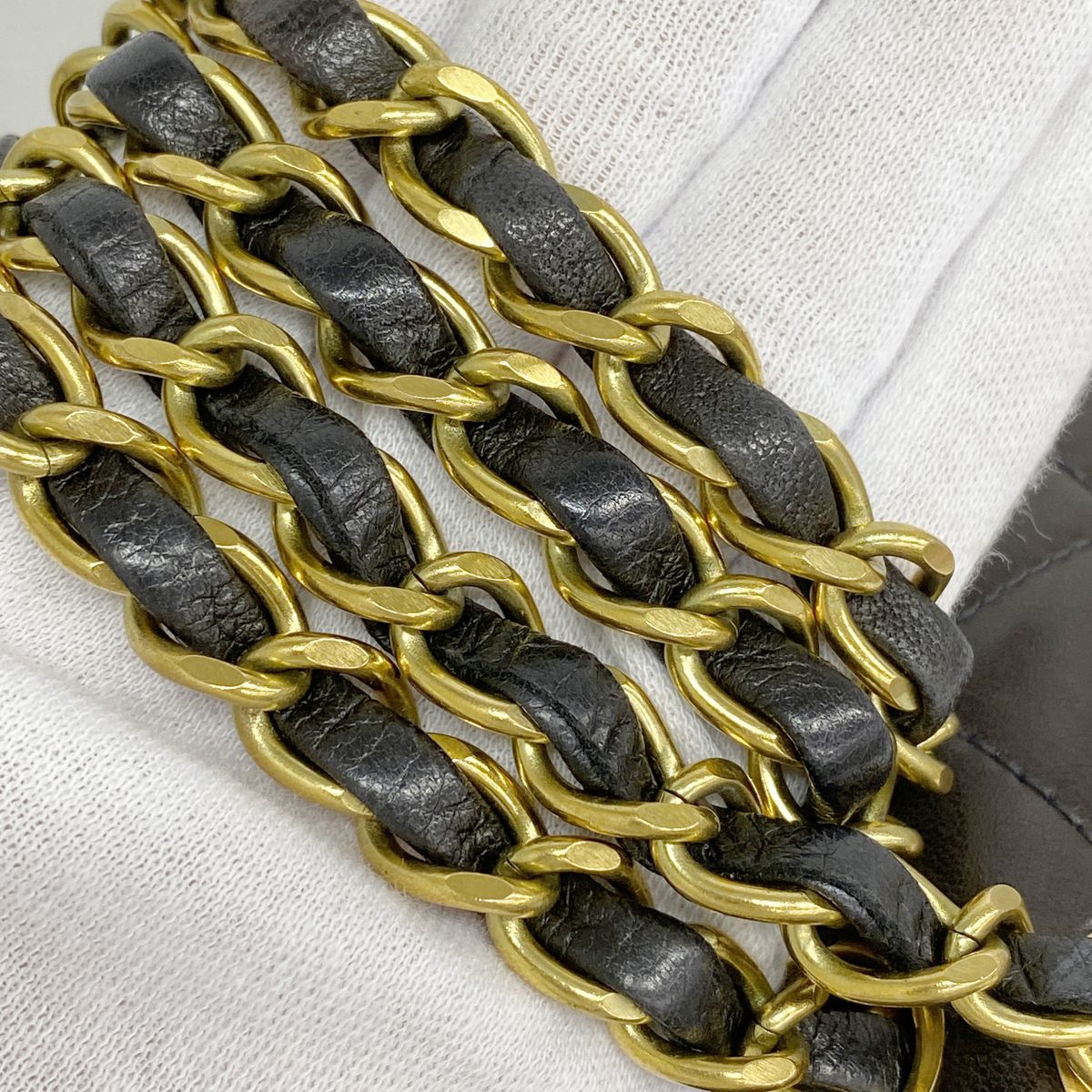 Chanel Shoulder Bag Quilted Lambskin Black Gold — view 7