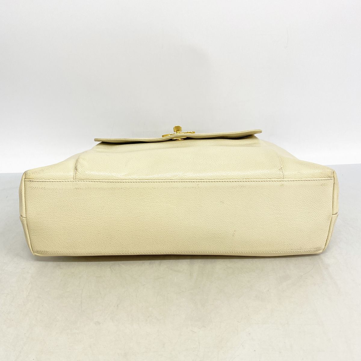 Chanel Chain Tote Caviar Leather Ivory Gold — view 3