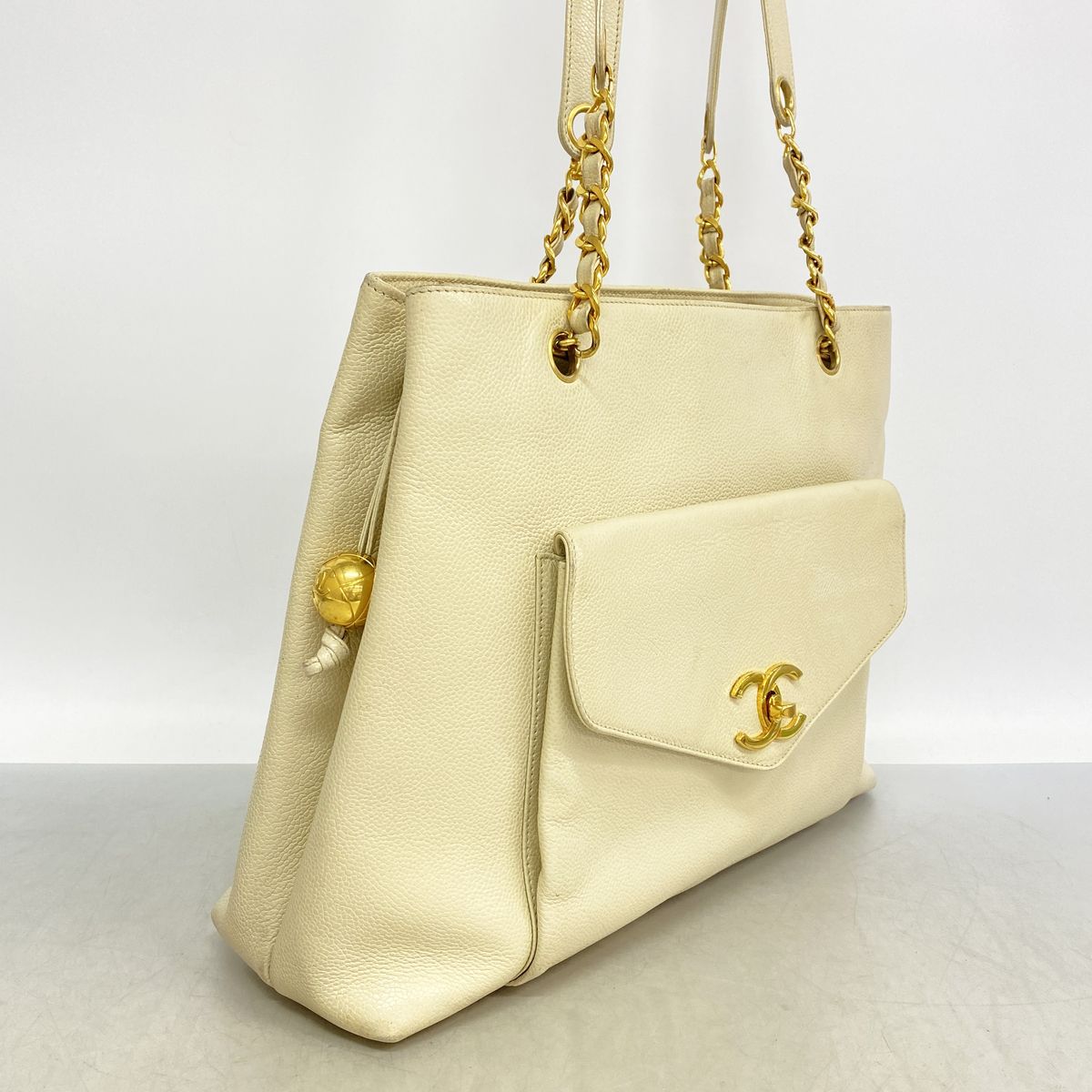 Chanel Chain Tote Caviar Leather Ivory Gold — view 2