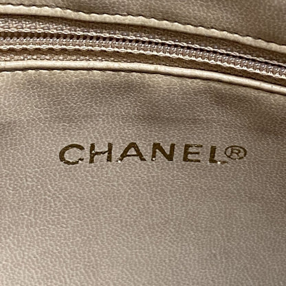 Chanel Chain Tote Caviar Leather Ivory Gold — view 5