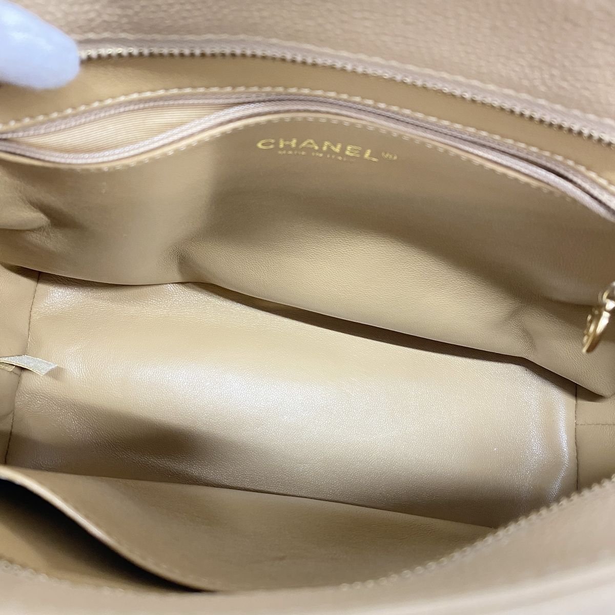Chanel Tote Reissue Caviar Leather Beige Gold — view 4