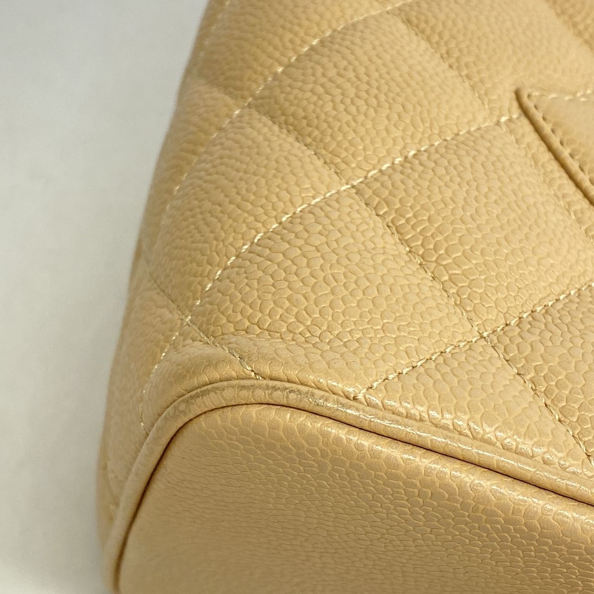 Chanel Tote Reissue Caviar Leather Beige Gold — view 6