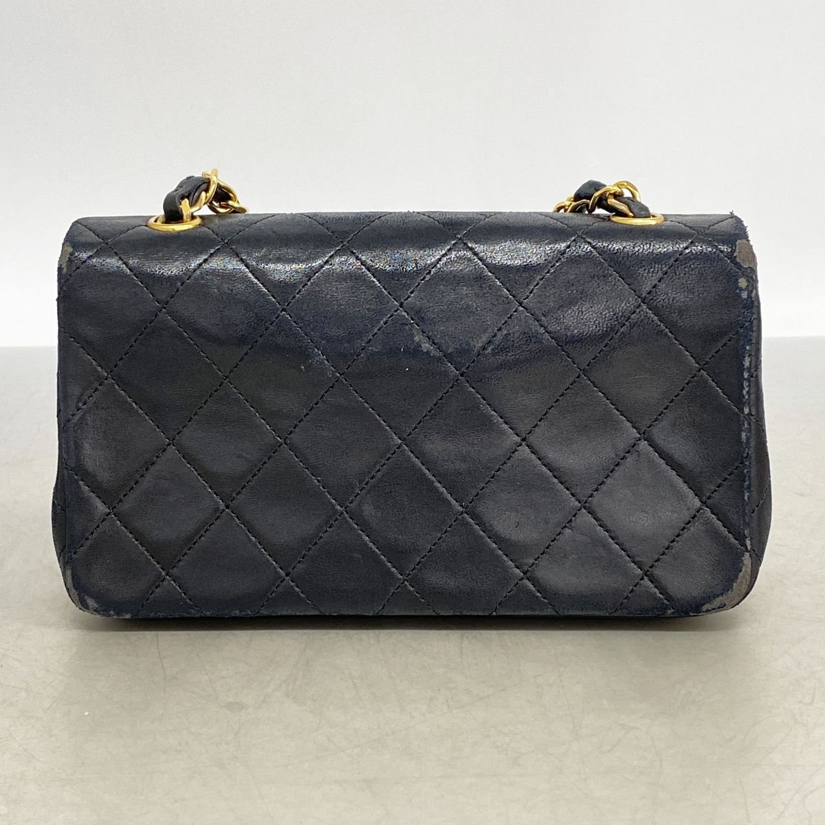 Chanel Shoulder Bag Quilted Lambskin Black Gold — view 8