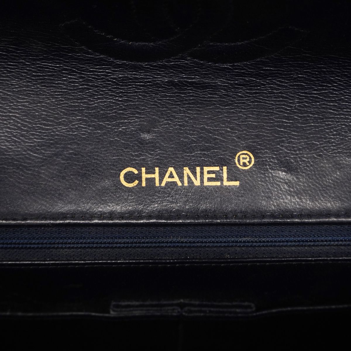 Chanel Shoulder Bag Quilted Lambskin Navy Gold — view 5