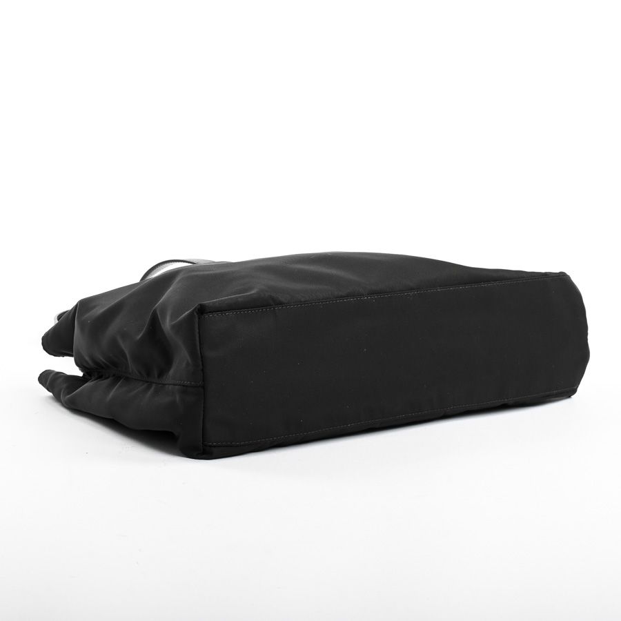 Prada Tote Black — view 5